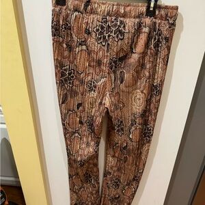 Sabrina Lauren Floral Patterned Womens Bottoms